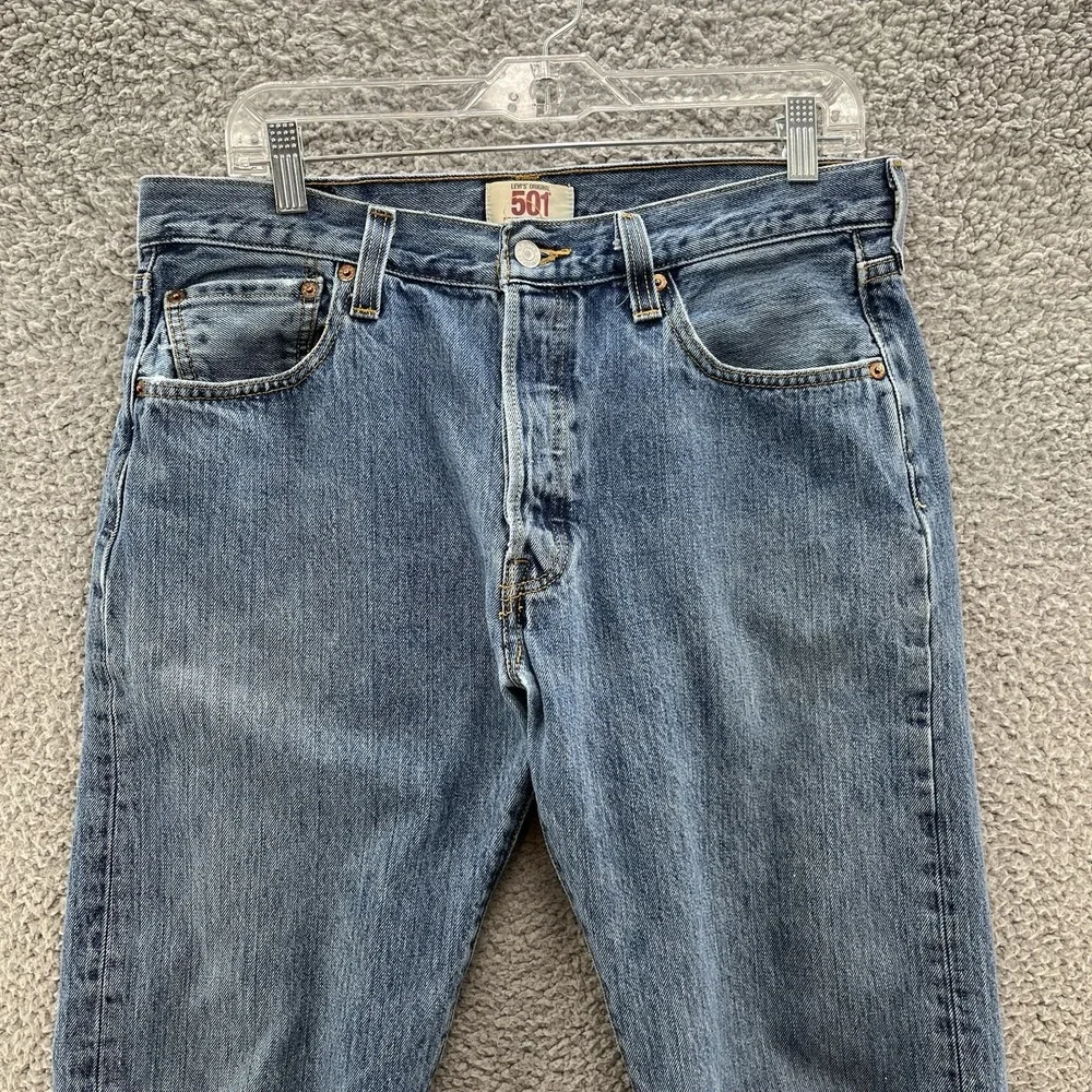 VTG Levis 501 Jeans Mens 34X33 Blue Straight Leg Button Fly Y2K Denim